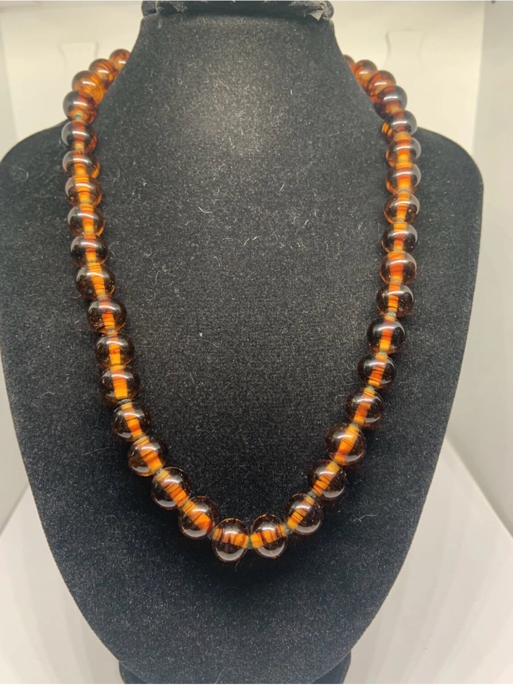 Vintage Glass Beaded RootBeer Collar Necklace Gold Tone